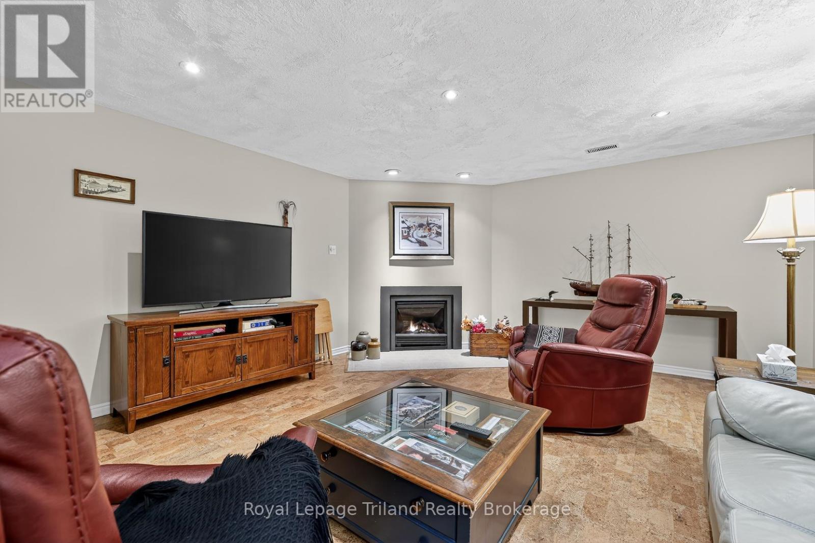 637 Lansdowne Avenue, Woodstock (Woodstock - North), Ontario  N4T 1K2 - Photo 26 - X12929840