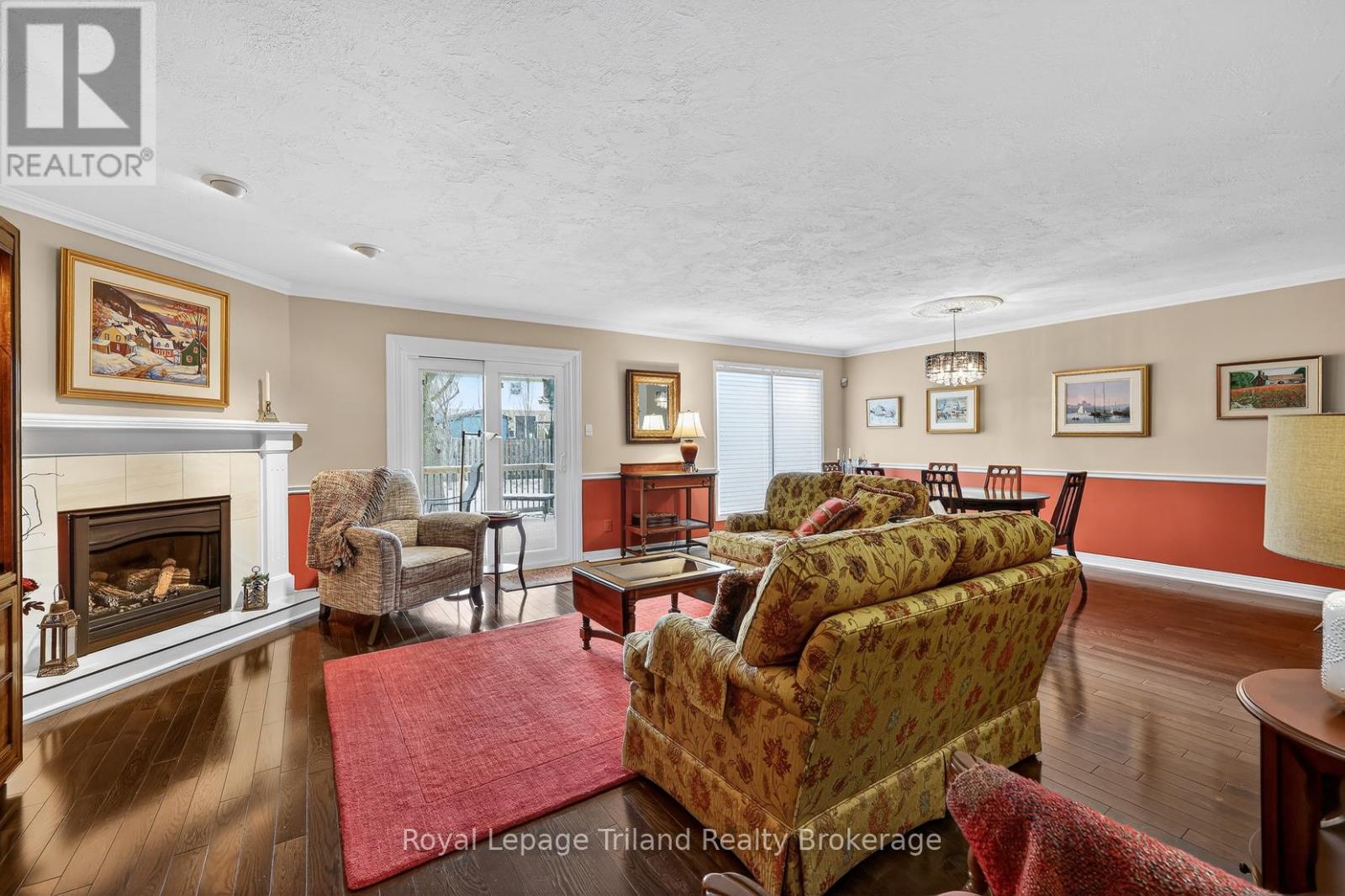 637 Lansdowne Avenue, Woodstock (Woodstock - North), Ontario  N4T 1K2 - Photo 7 - X12929840