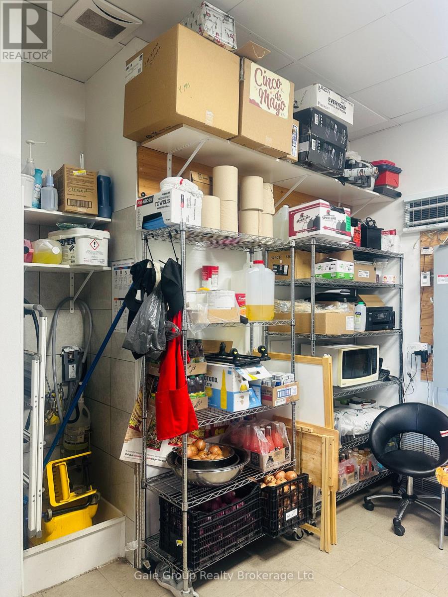 1080 Wilson Street W, Hamilton (Ancaster), Ontario  L9G 3K9 - Photo 13 - X12930020