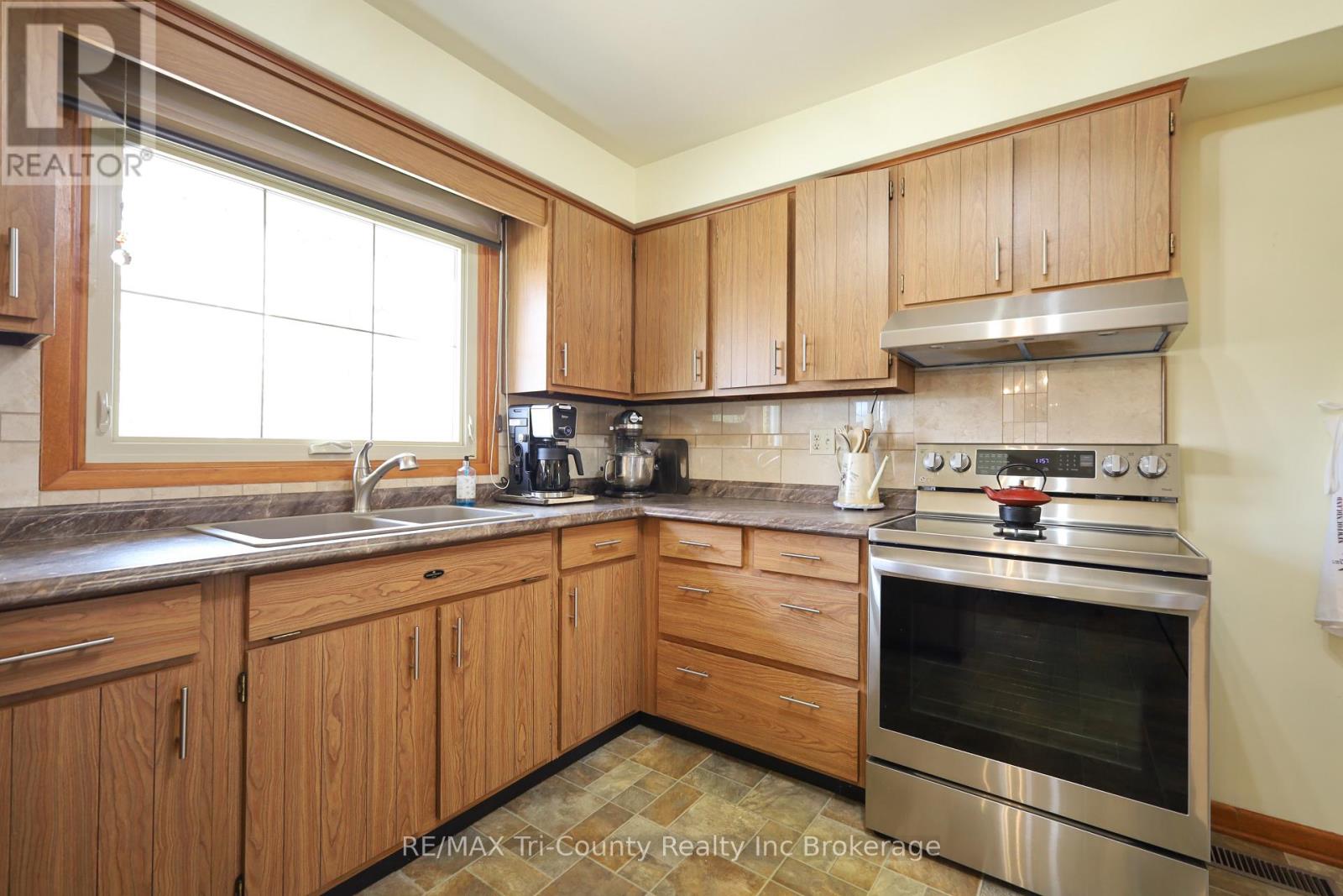 9113 Plank Road, Bayham (Straffordville), Ontario  N0J 1Y0 - Photo 5 - X12932396