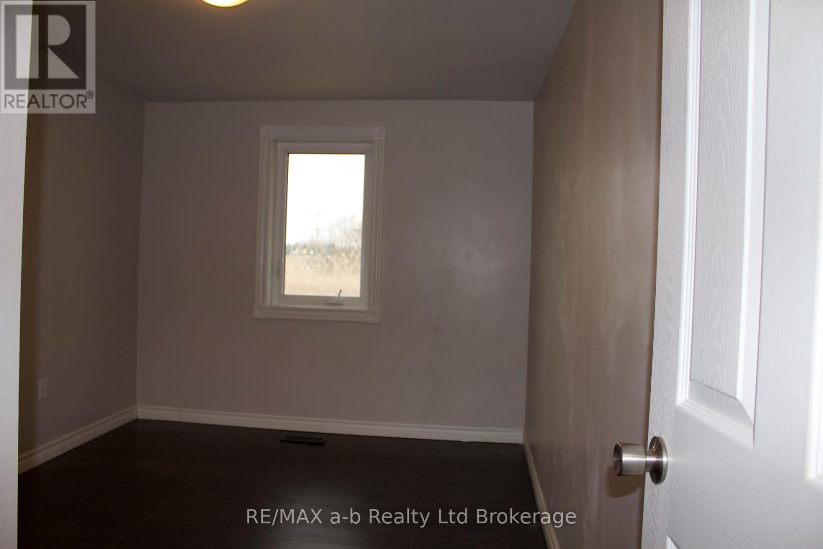 685538 Highway 2 Highway, Woodstock (Woodstock - North), Ontario  N4S 7V9 - Photo 16 - X12932870