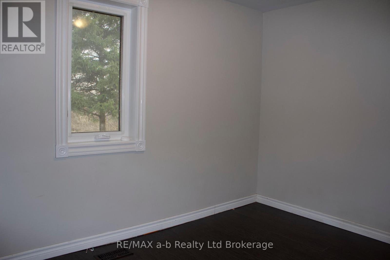 685538 Highway 2 Highway, Woodstock (Woodstock - North), Ontario  N4S 7V9 - Photo 17 - X12932870