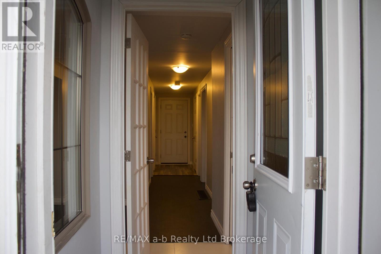 685538 Highway 2 Highway, Woodstock (Woodstock - North), Ontario  N4S 7V9 - Photo 8 - X12932870