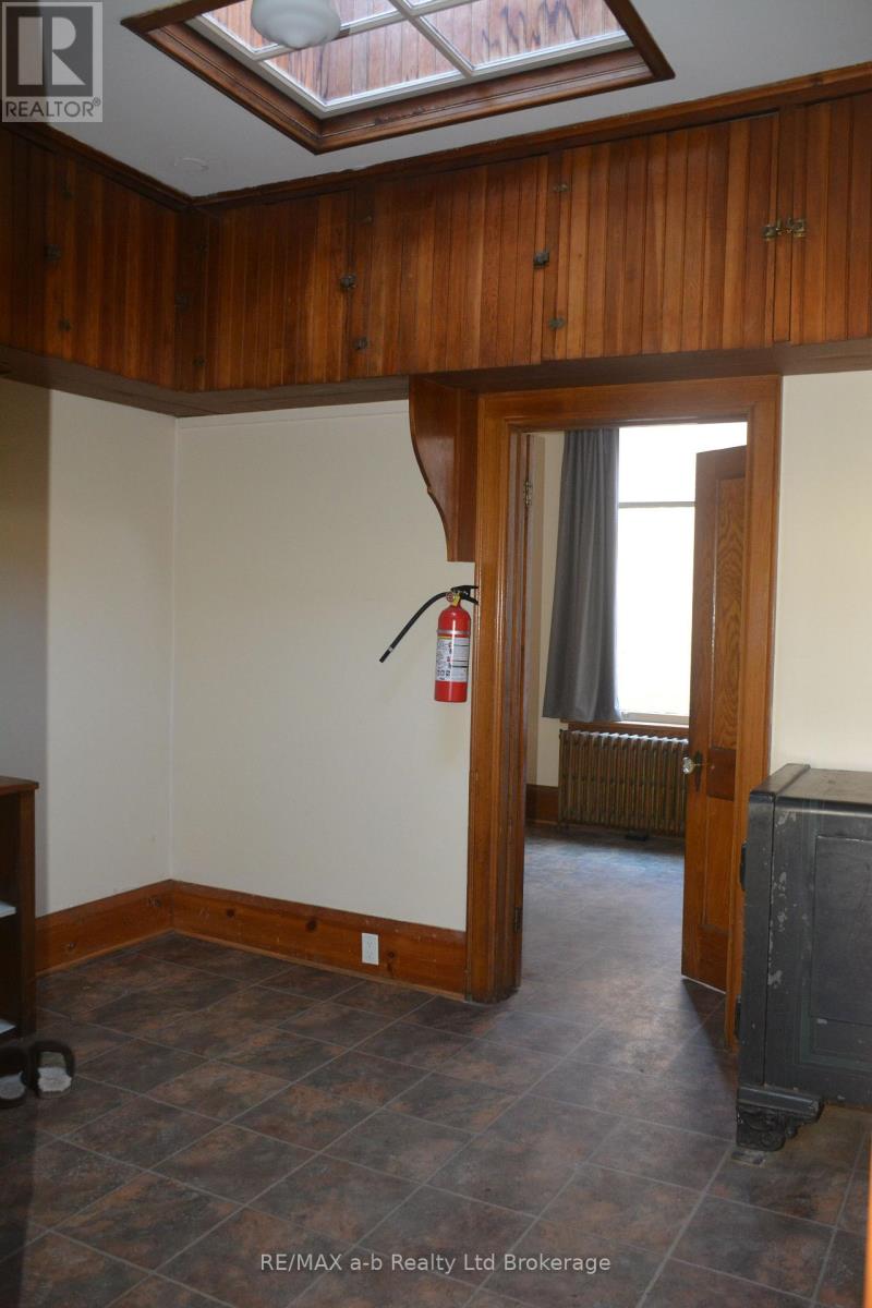 55 King Street W, Ingersoll (Ingersoll - South), Ontario  N5C 2J7 - Photo 10 - X12935266