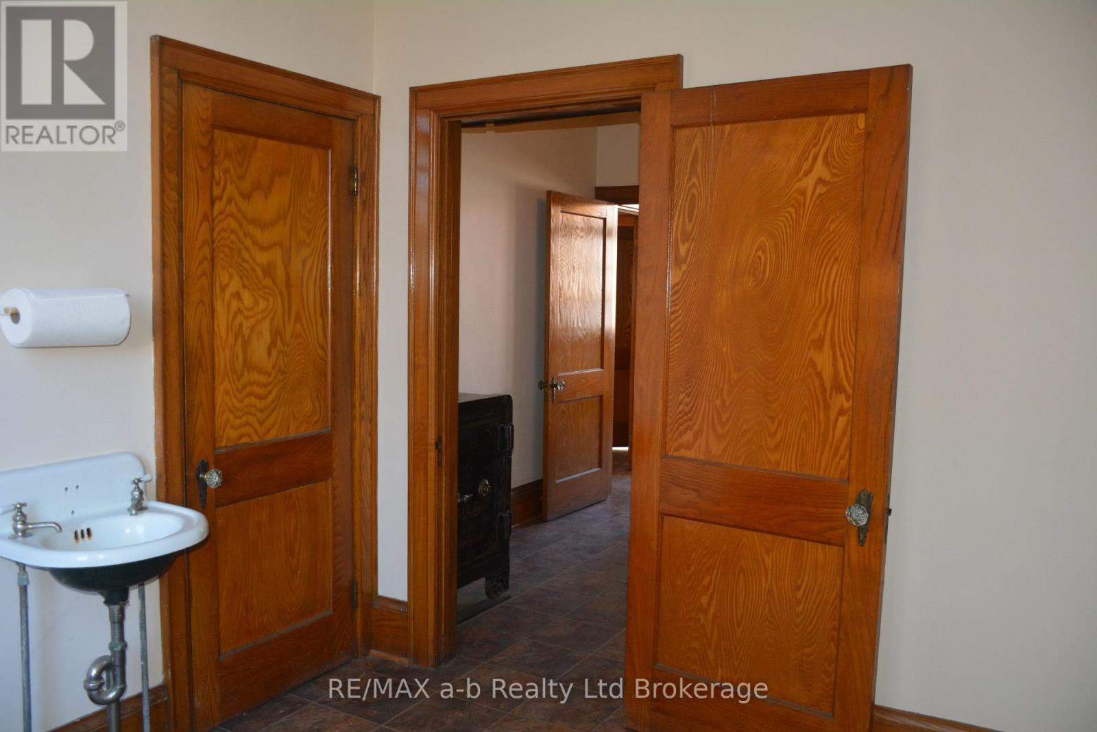 55 King Street W, Ingersoll (Ingersoll - South), Ontario  N5C 2J7 - Photo 13 - X12935266