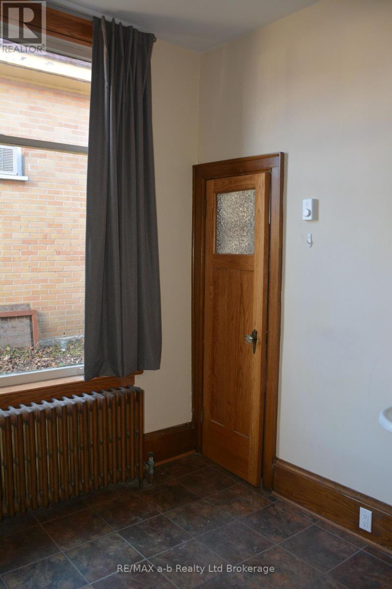 55 King Street W, Ingersoll (Ingersoll - South), Ontario  N5C 2J7 - Photo 15 - X12935266