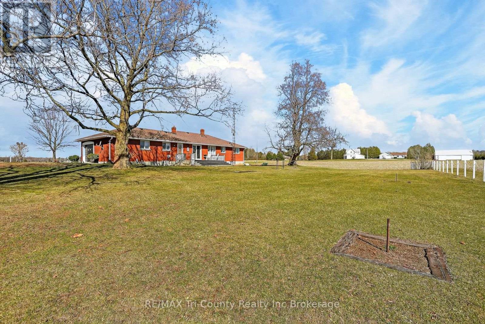 568 7th Concession Enr Road, Norfolk, Ontario  N0E 1C0 - Photo 3 - X12935910