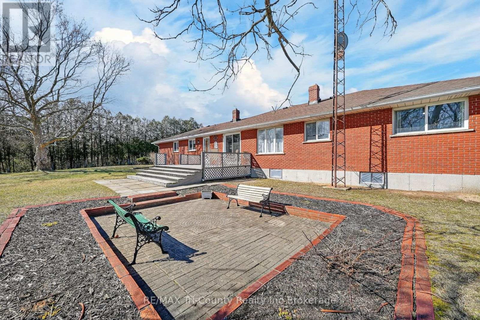 568 7th Concession Enr Road, Norfolk, Ontario  N0E 1C0 - Photo 4 - X12935910