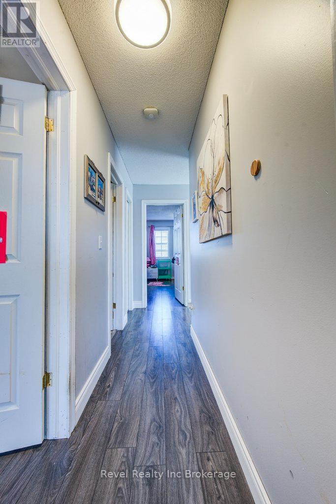 733 Southwood Way, Woodstock (Woodstock - South), Ontario  N4V 1G5 - Photo 33 - X12936336