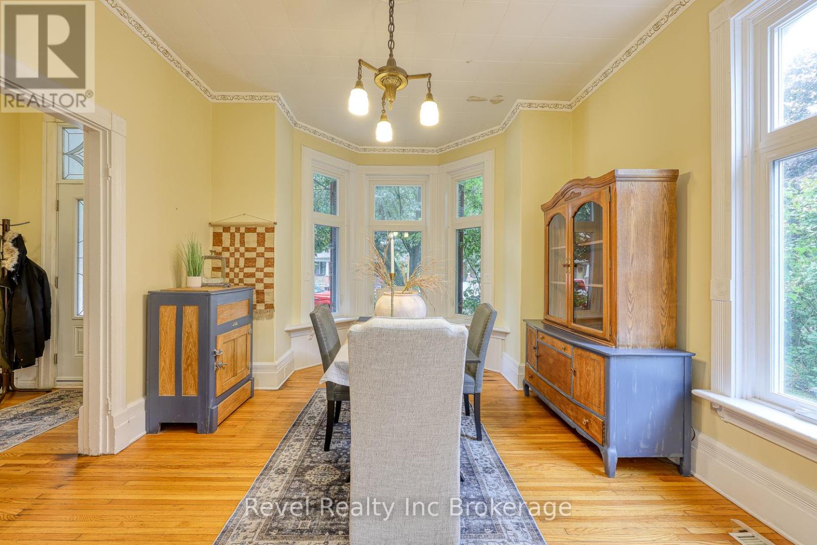 453 Drew Street, Woodstock (Woodstock - North), Ontario  N4S 4V4 - Photo 9 - X12936982