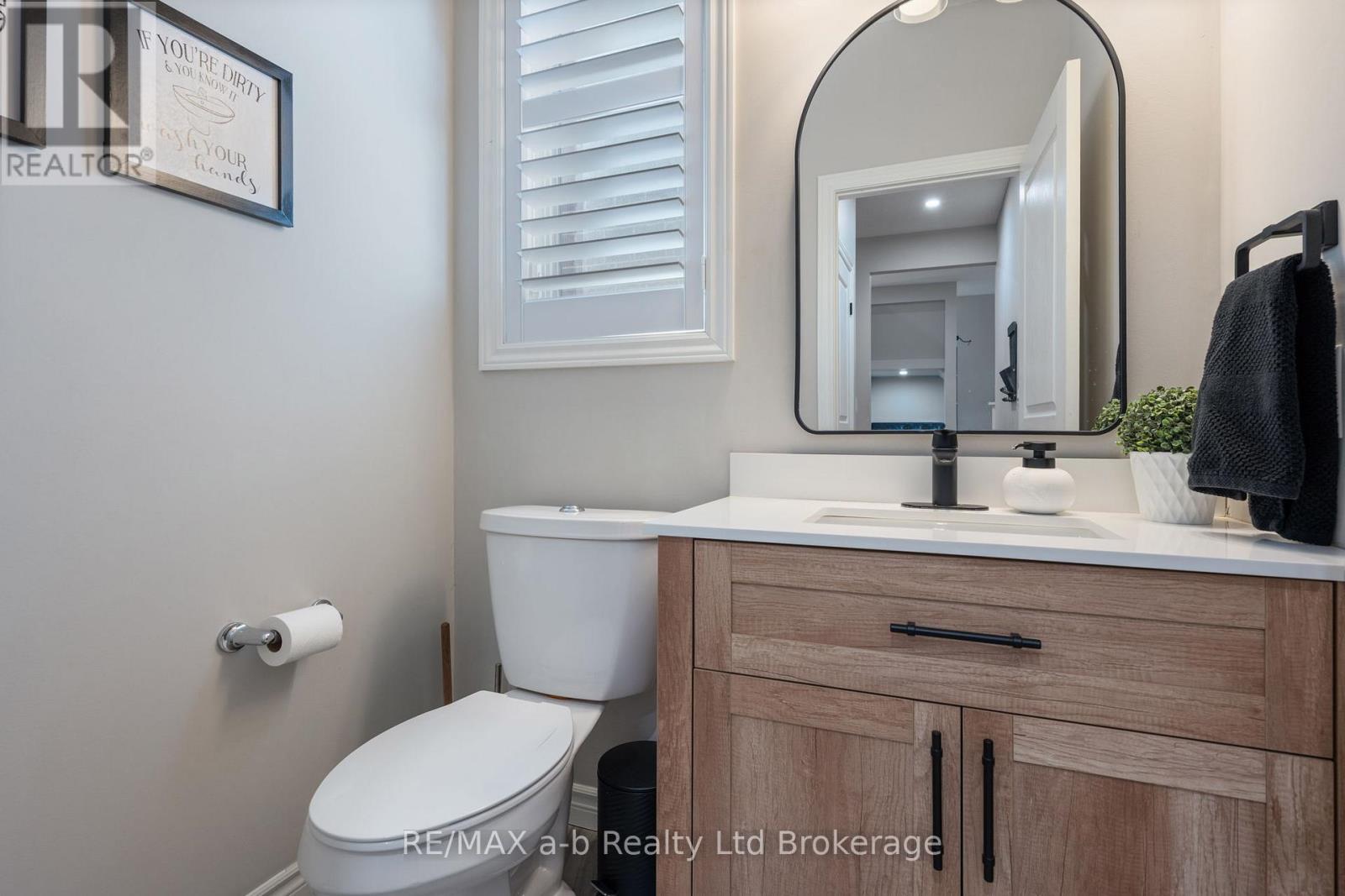 11 Chamberlain Avenue, Ingersoll (Ingersoll - South), Ontario  N5C 0C6 - Photo 16 - X12937636