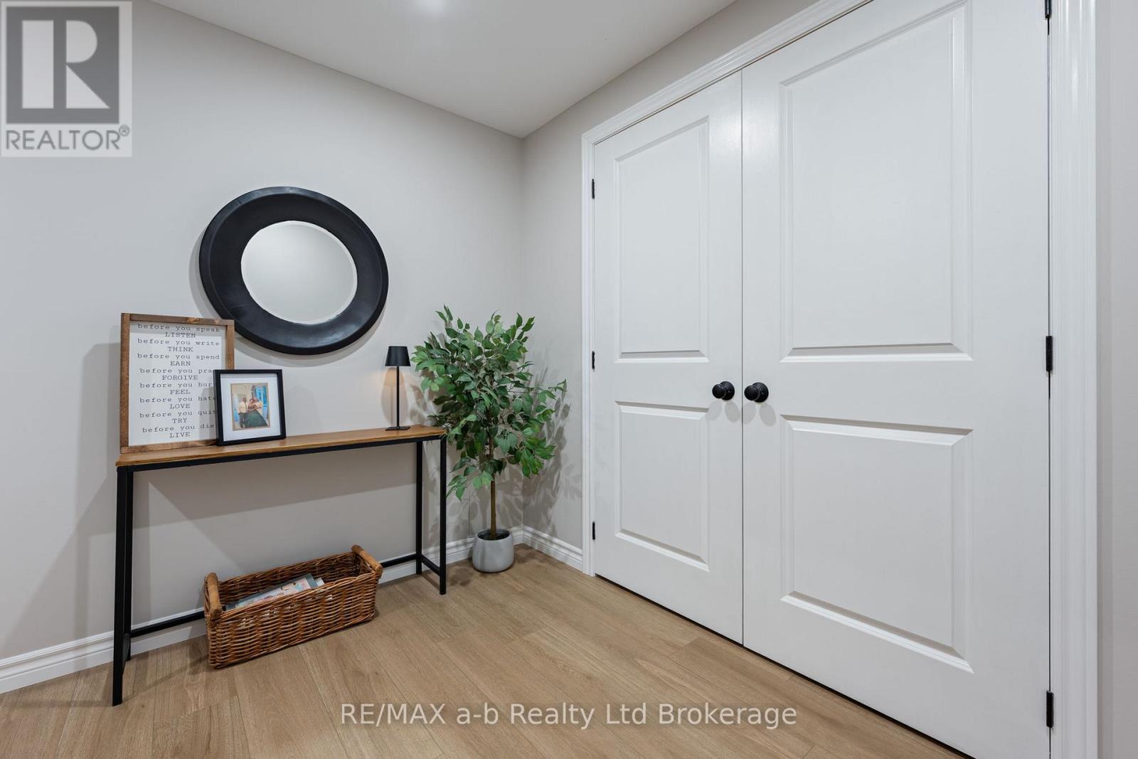 11 Chamberlain Avenue, Ingersoll (Ingersoll - South), Ontario  N5C 0C6 - Photo 27 - X12937636