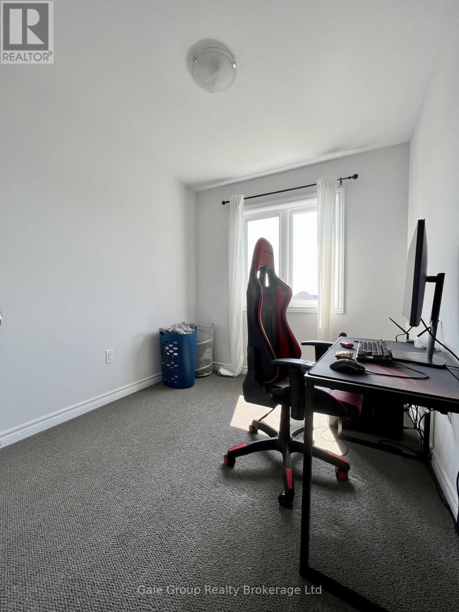 Unit 5 - 124 Compass Trail, Cambridge, Ontario  N3E 0E3 - Photo 14 - X12938138