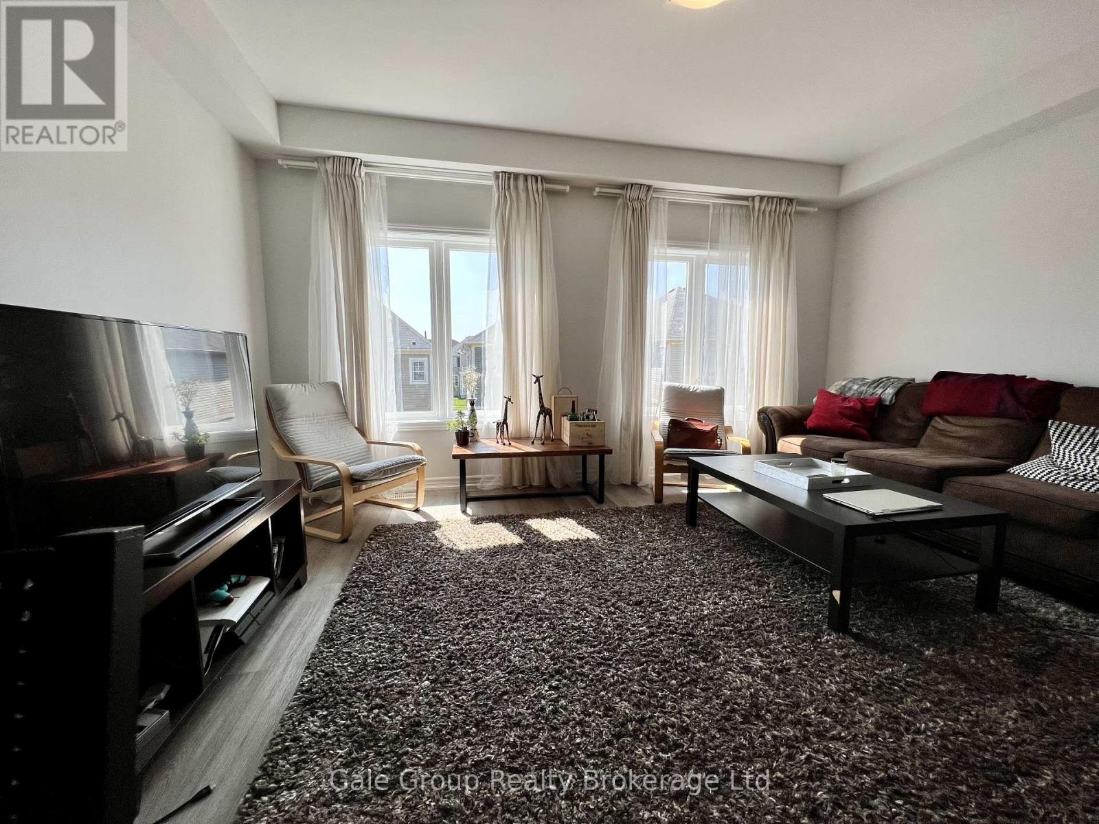 Unit 5 - 124 Compass Trail, Cambridge, Ontario  N3E 0E3 - Photo 5 - X12938138