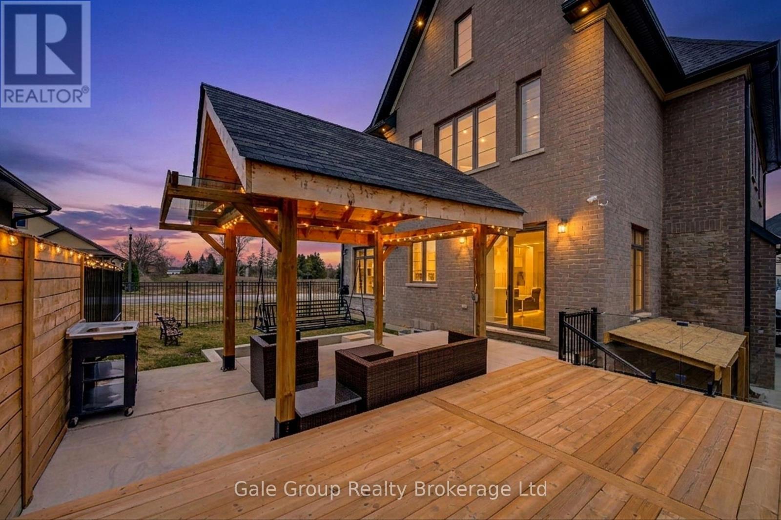 301 Somme Street, Woodstock (Woodstock - North), Ontario  N4T 0K3 - Photo 31 - X12938392