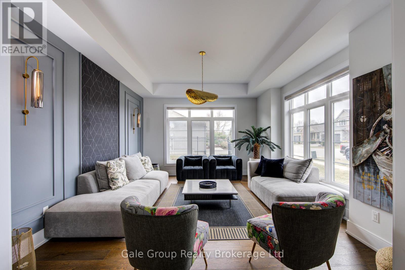 301 Somme Street, Woodstock (Woodstock - North), Ontario  N4T 0K3 - Photo 5 - X12938392