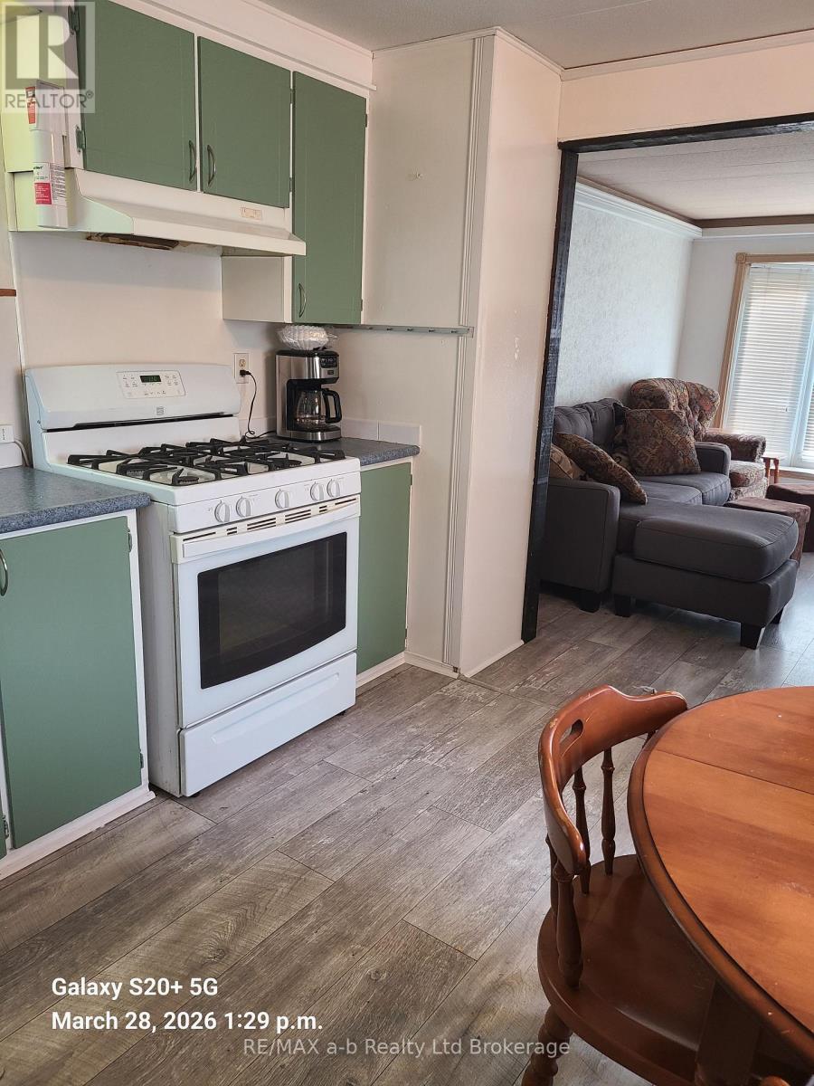 15 - 746112 Township Road 4 Road, Blandford-Blenheim (Forest Estates), Ontario  N4S 7V9 - Photo 8 - X12939020