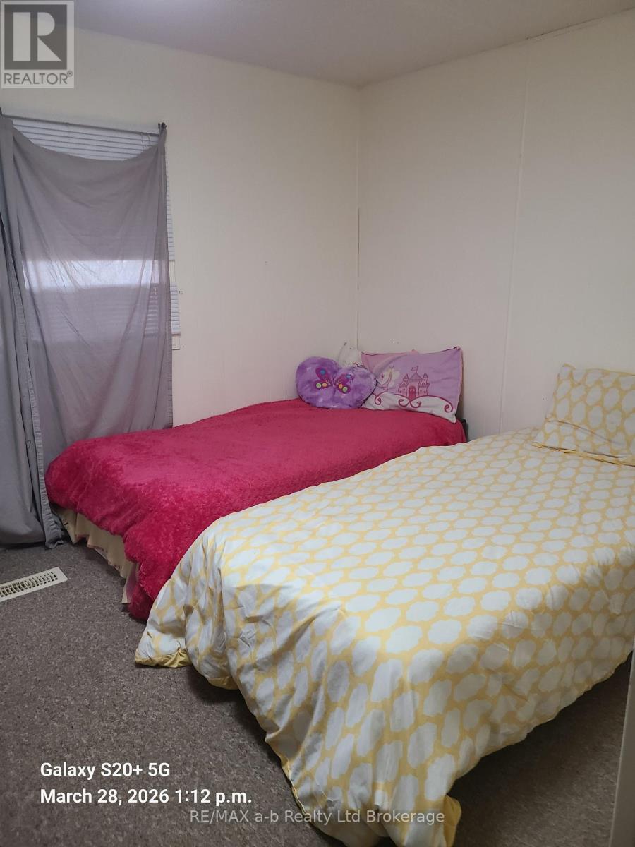 15 - 746112 Township Road 4 Road, Blandford-Blenheim (Forest Estates), Ontario  N4S 7V9 - Photo 9 - X12939020