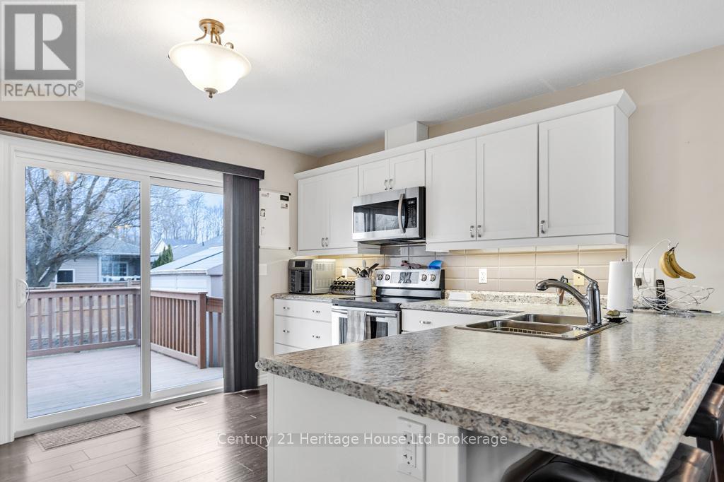 69 William Street, Tillsonburg, Ontario  N4G 5R8 - Photo 11 - X12939112