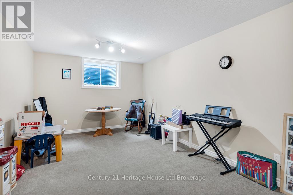 69 William Street, Tillsonburg, Ontario  N4G 5R8 - Photo 21 - X12939112