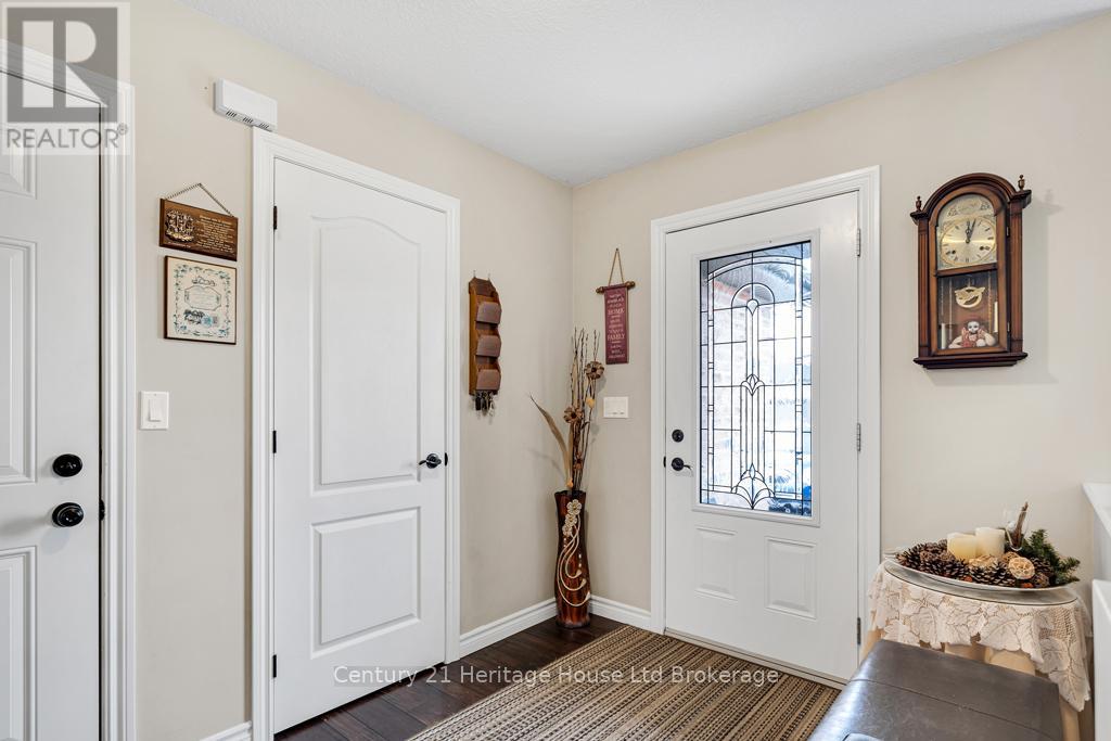 69 William Street, Tillsonburg, Ontario  N4G 5R8 - Photo 4 - X12939112