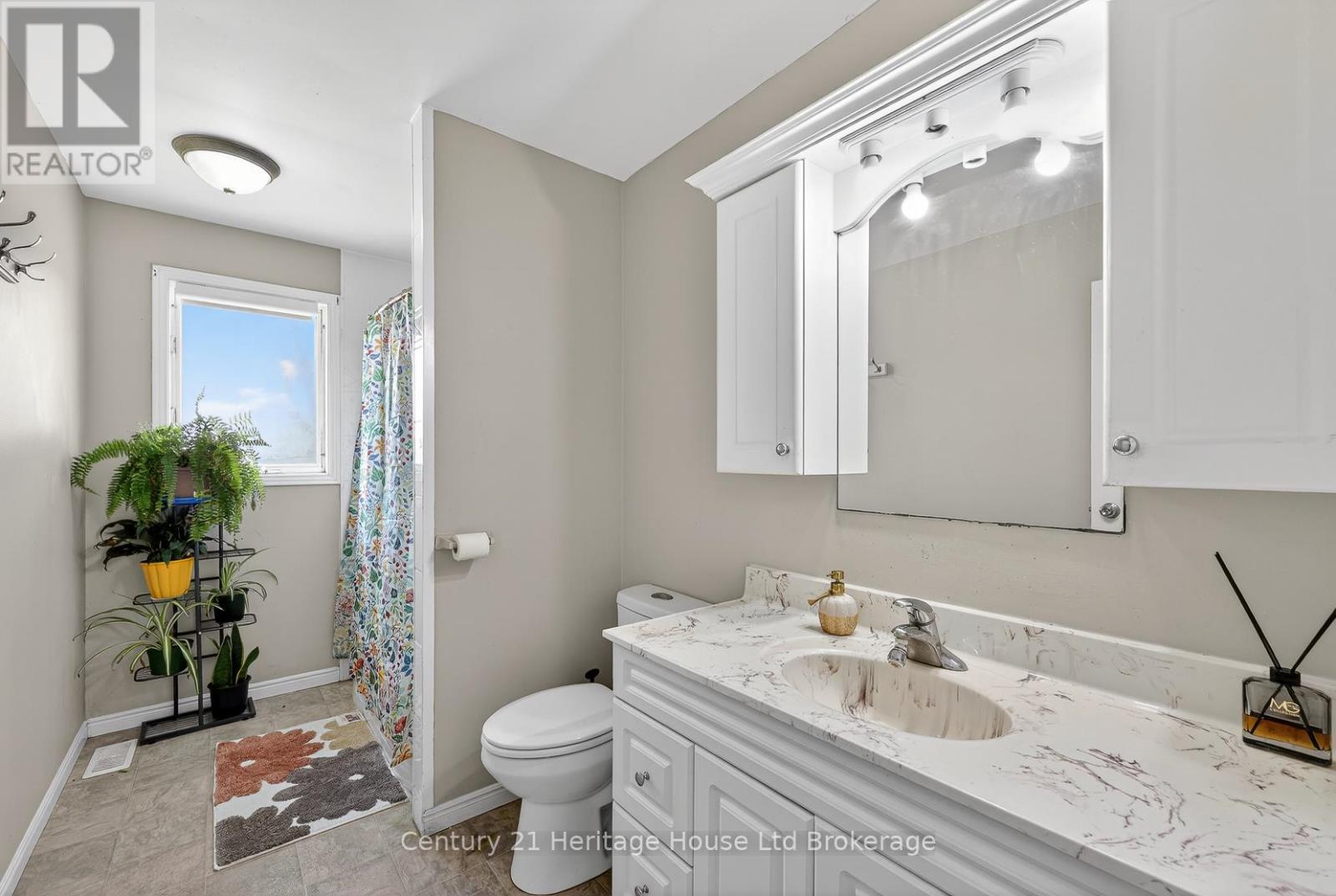 42 Eleanor Street, West Perth (Mitchell), Ontario  N0K 1N0 - Photo 13 - X12941880