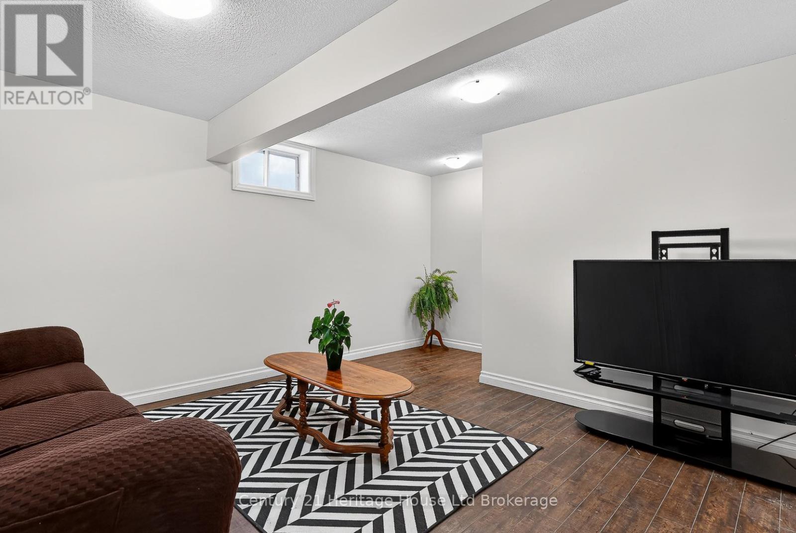 42 Eleanor Street, West Perth (Mitchell), Ontario  N0K 1N0 - Photo 14 - X12941880