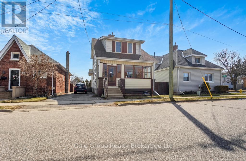 52 Bishop Street, Brantford, Ontario  N3S 1M2 - Photo 2 - X12942762