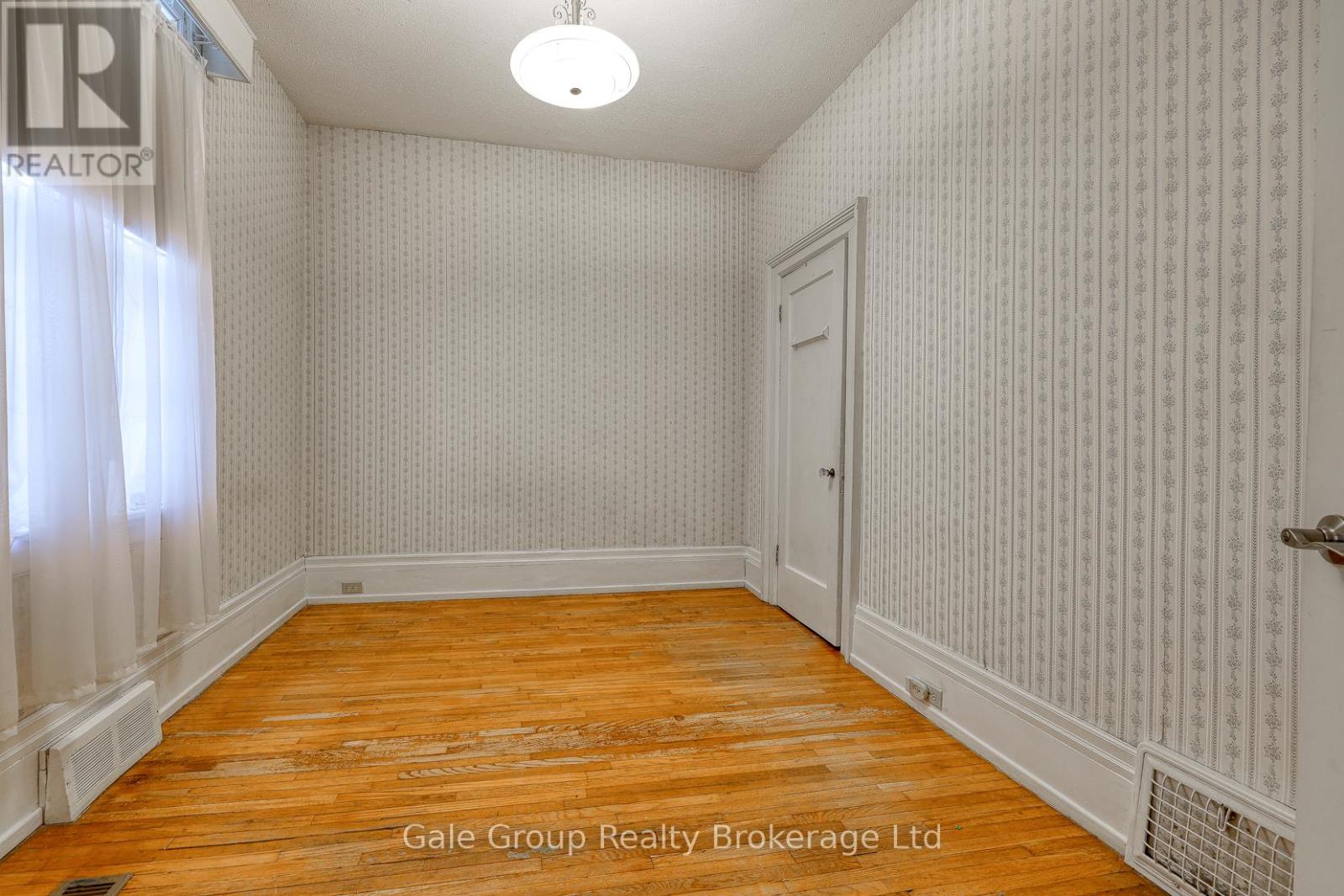 160 Riddell Street, Woodstock (Woodstock - North), Ontario  N4S 6M8 - Photo 16 - X12943150