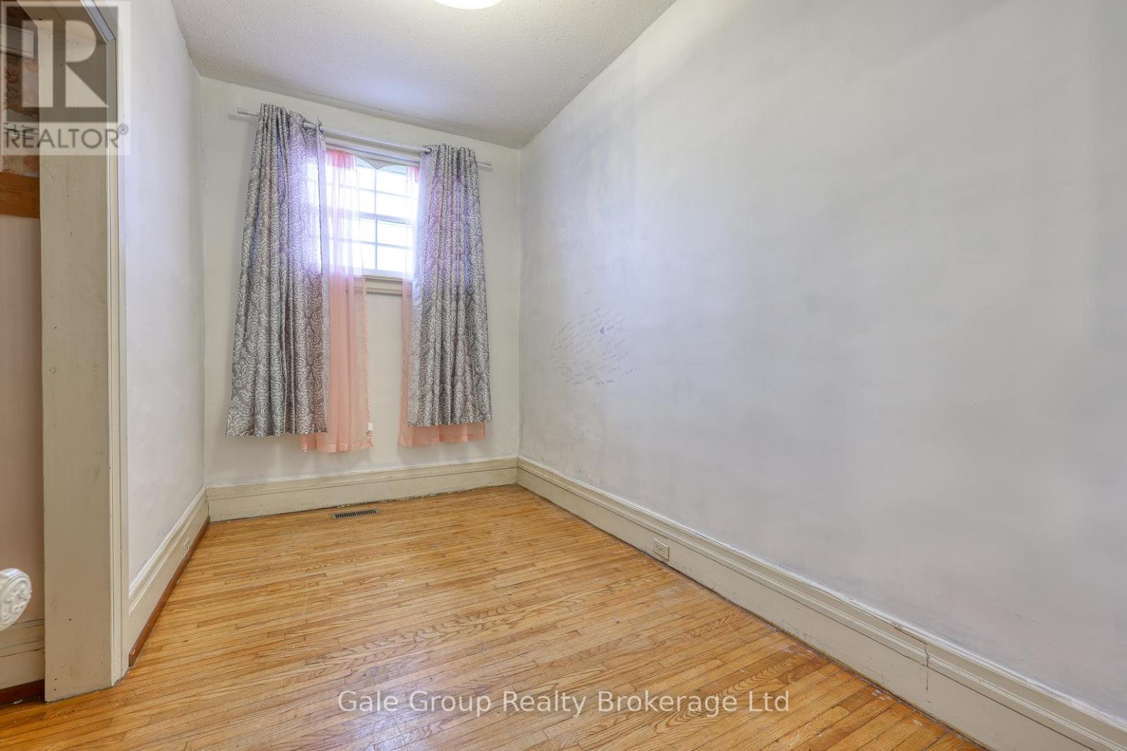 160 Riddell Street, Woodstock (Woodstock - North), Ontario  N4S 6M8 - Photo 17 - X12943150