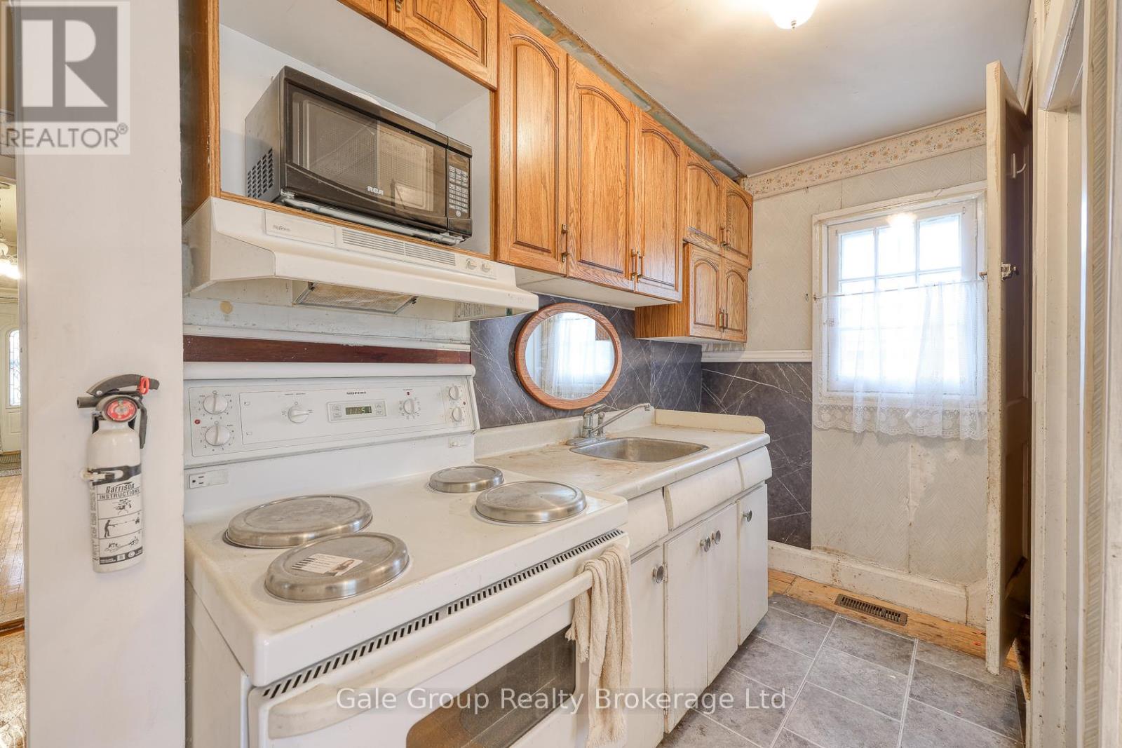 160 Riddell Street, Woodstock (Woodstock - North), Ontario  N4S 6M8 - Photo 20 - X12943150