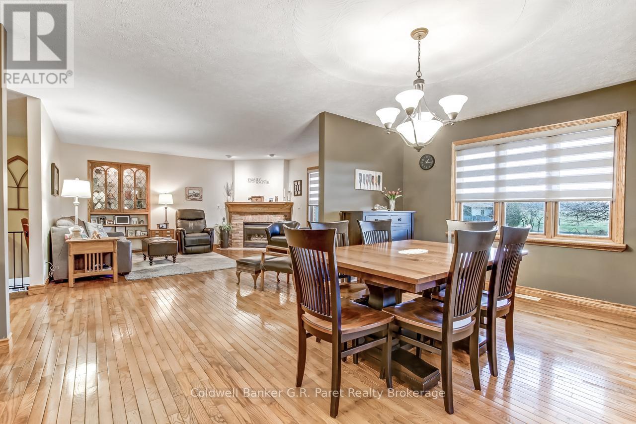 990 Norfolk County Road 21 Road, Norfolk, Ontario  N4B 2W4 - Photo 12 - X12946508