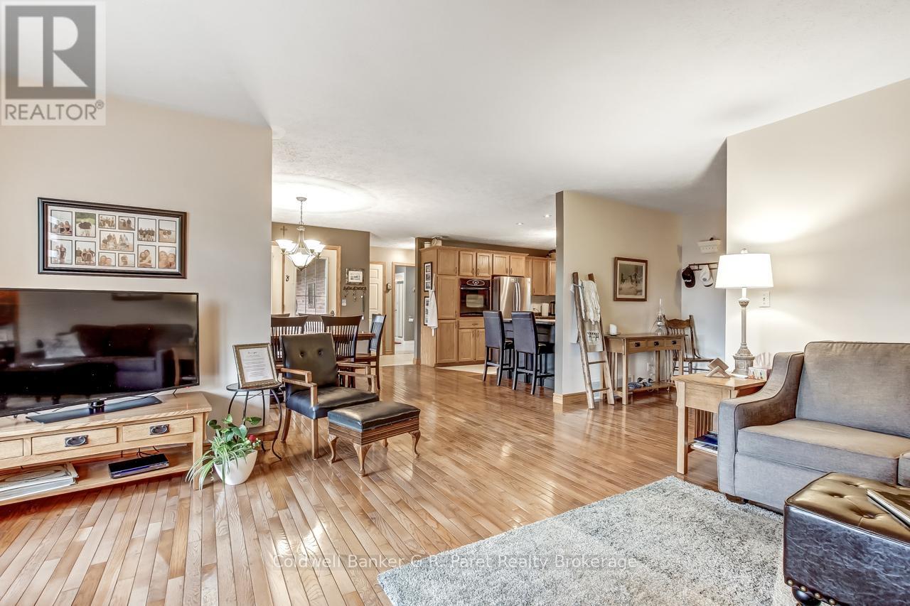 990 Norfolk County Road 21 Road, Norfolk, Ontario  N4B 2W4 - Photo 13 - X12946508