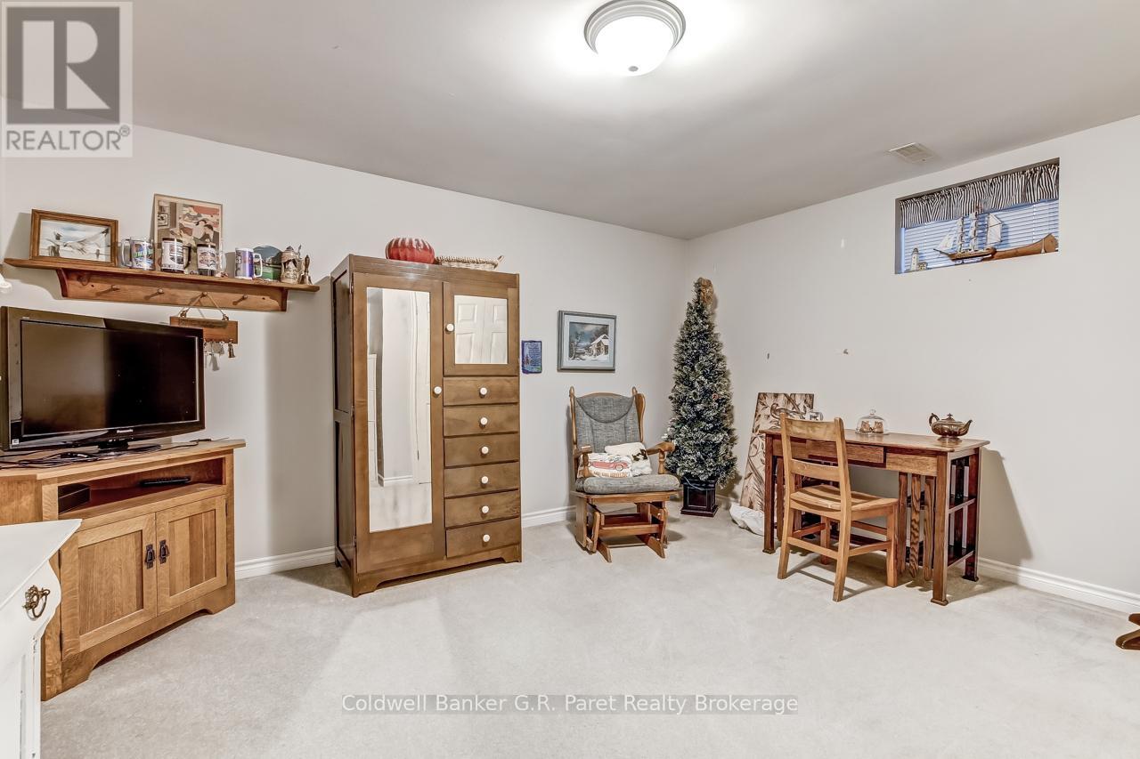 990 Norfolk County Road 21 Road, Norfolk, Ontario  N4B 2W4 - Photo 29 - X12946508