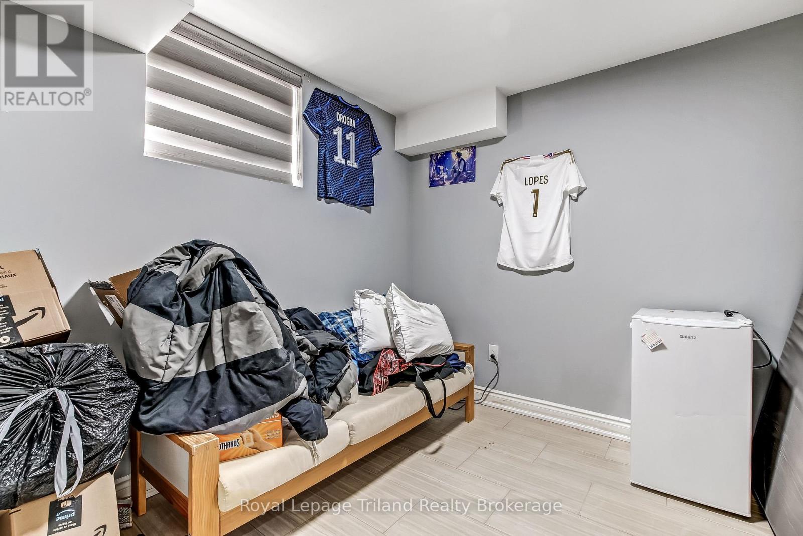 129 Passchendaele Street N, Woodstock (Woodstock - North), Ontario  N4T 0J3 - Photo 32 - X12946972