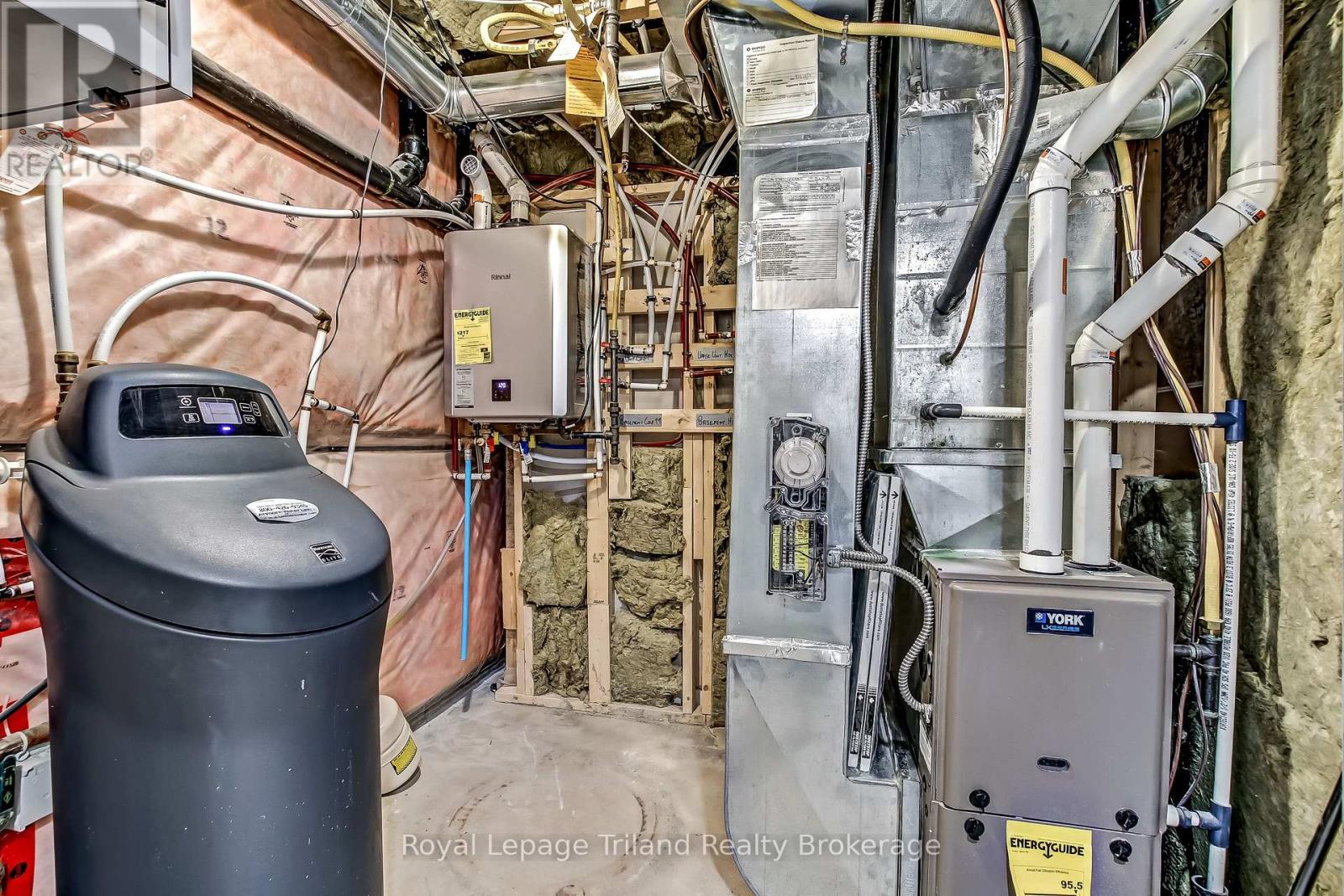 129 Passchendaele Street N, Woodstock (Woodstock - North), Ontario  N4T 0J3 - Photo 34 - X12946972