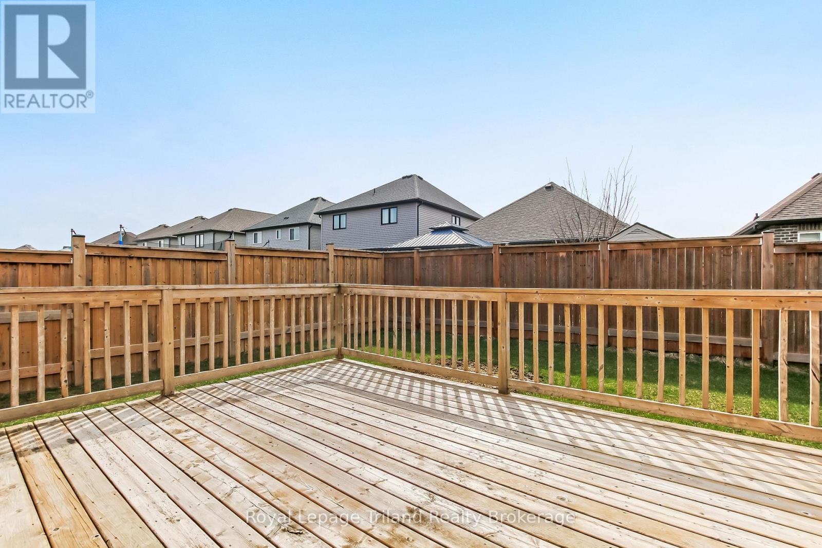 129 Passchendaele Street N, Woodstock (Woodstock - North), Ontario  N4T 0J3 - Photo 4 - X12946972