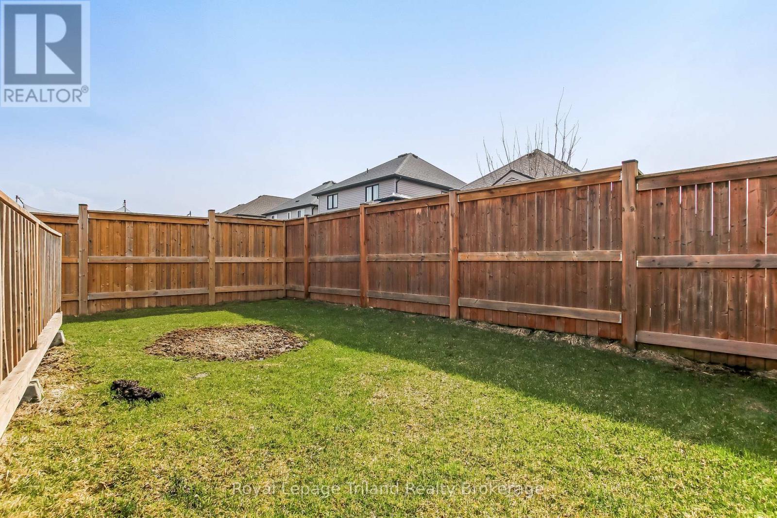 129 Passchendaele Street N, Woodstock (Woodstock - North), Ontario  N4T 0J3 - Photo 5 - X12946972