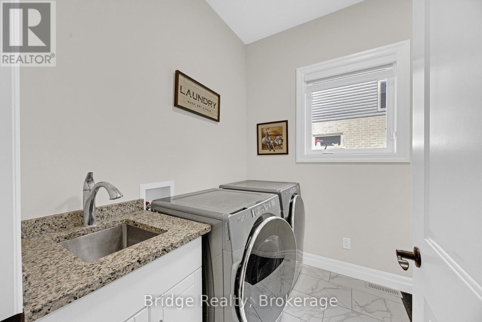 256 Tamarack Boulevard, Woodstock (Woodstock - North), Ontario  N4S 0E2 - Photo 22 - X12946980