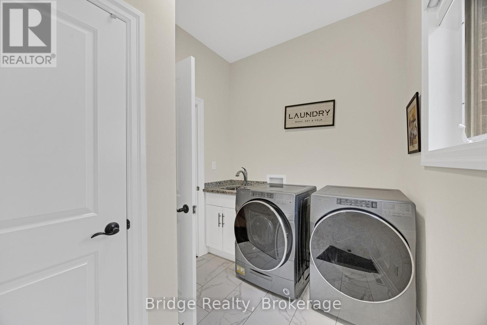 256 Tamarack Boulevard, Woodstock (Woodstock - North), Ontario  N4S 0E2 - Photo 23 - X12946980