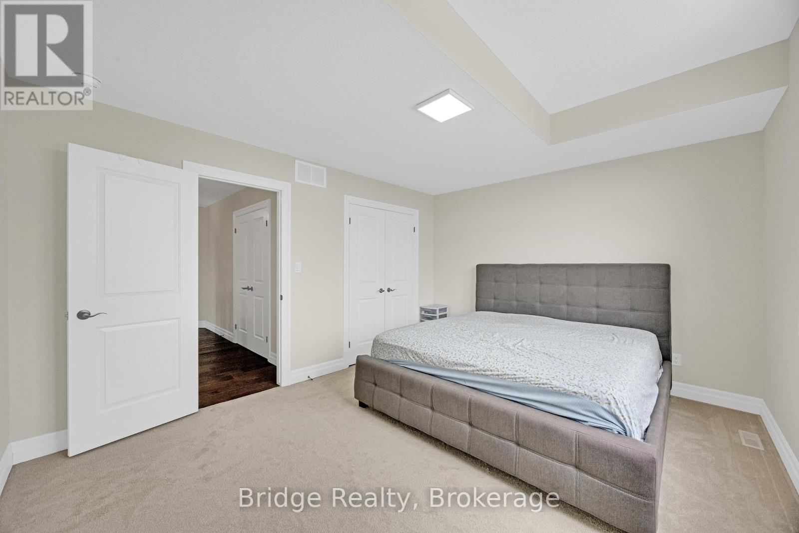 256 Tamarack Boulevard, Woodstock (Woodstock - North), Ontario  N4S 0E2 - Photo 26 - X12946980