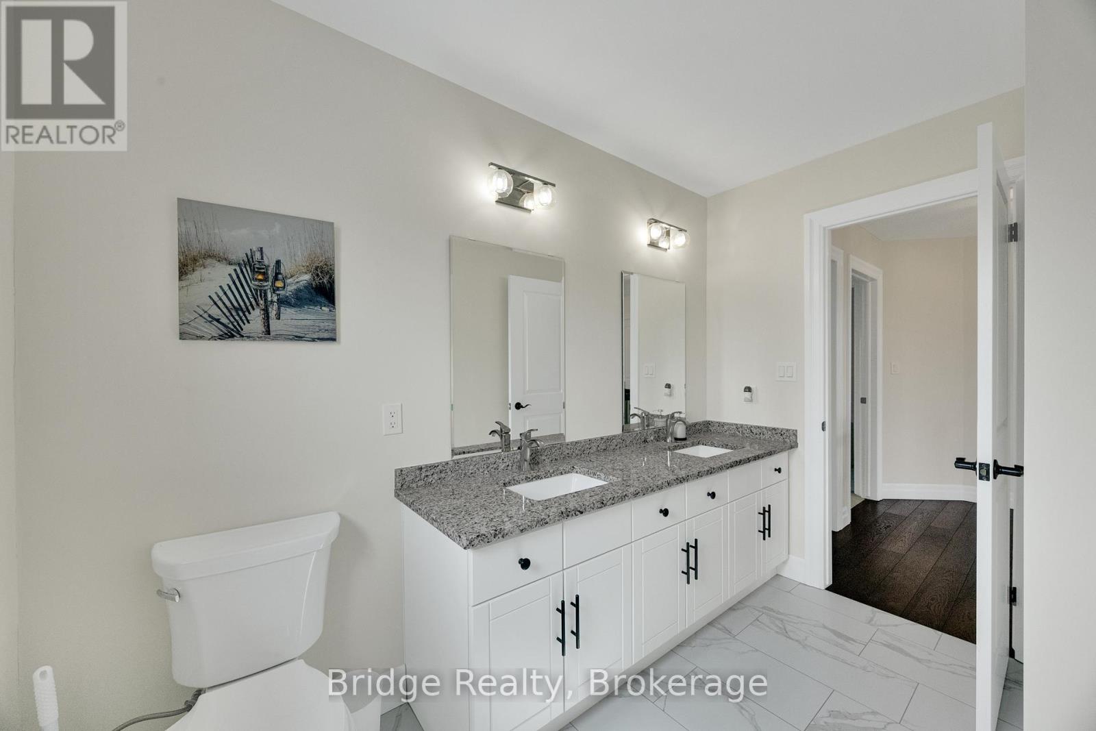 256 Tamarack Boulevard, Woodstock (Woodstock - North), Ontario  N4S 0E2 - Photo 38 - X12946980