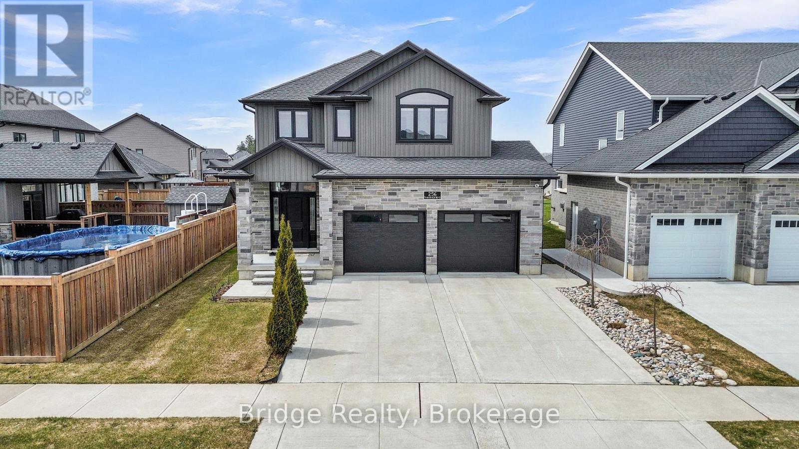 256 Tamarack Boulevard, Woodstock (Woodstock - North), Ontario  N4S 0E2 - Photo 49 - X12946980