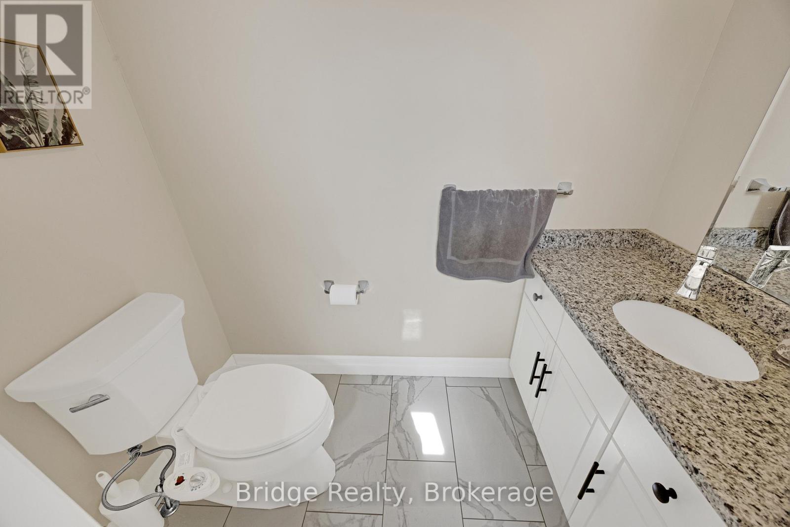 256 Tamarack Boulevard, Woodstock (Woodstock - North), Ontario  N4S 0E2 - Photo 7 - X12946980