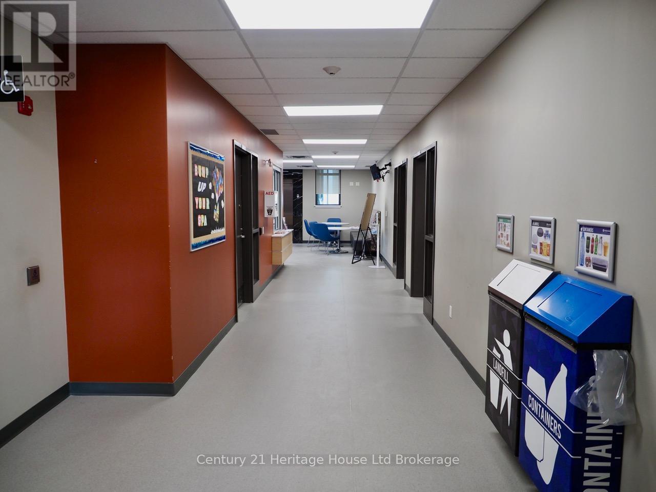 45 Metcalf Street, Woodstock (Woodstock - South), Ontario  N4S 3E6 - Photo 15 - X12947296