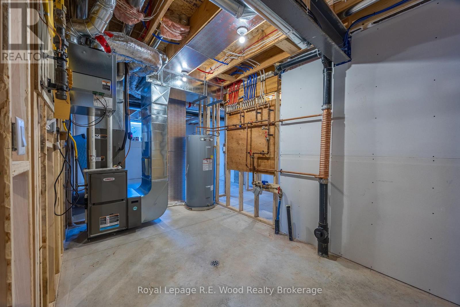 15 Greenhill Drive, Tillsonburg, Ontario  N4G 2K6 - Photo 41 - X12947438