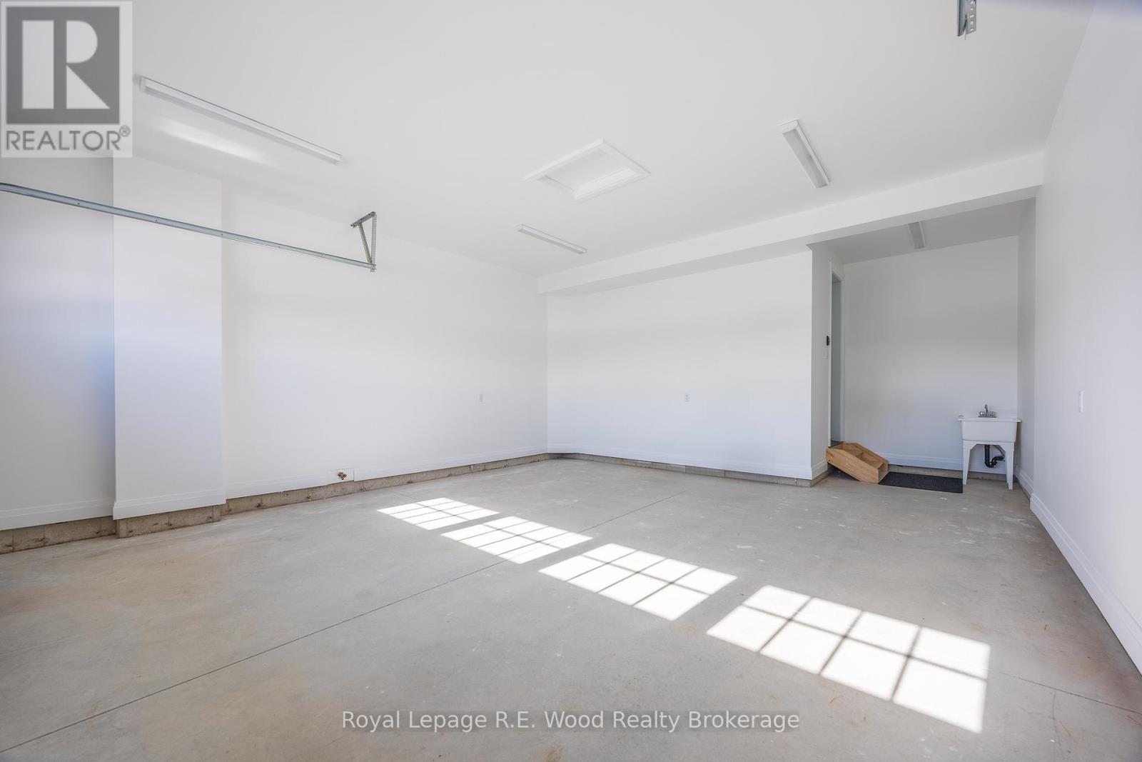 11 Greenhill Drive, Tillsonburg, Ontario  N4G 0L4 - Photo 20 - X12947440