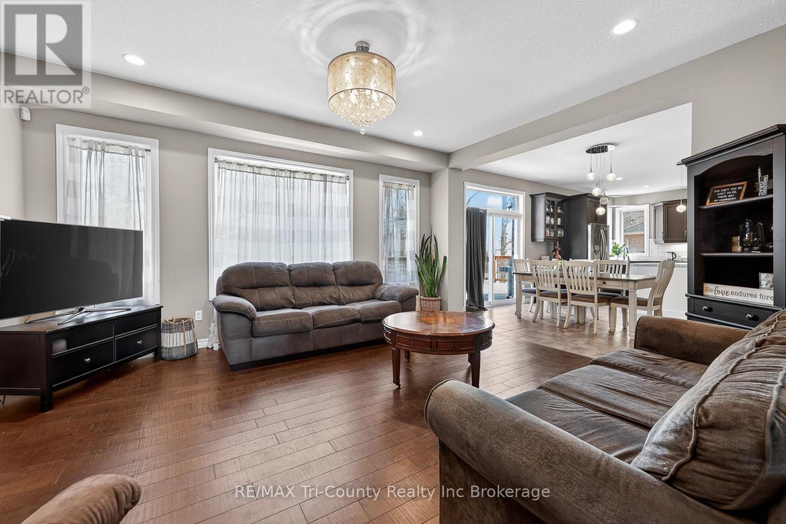 68 Colin Avenue, Tillsonburg, Ontario  N4G 0E5 - Photo 10 - X12949306