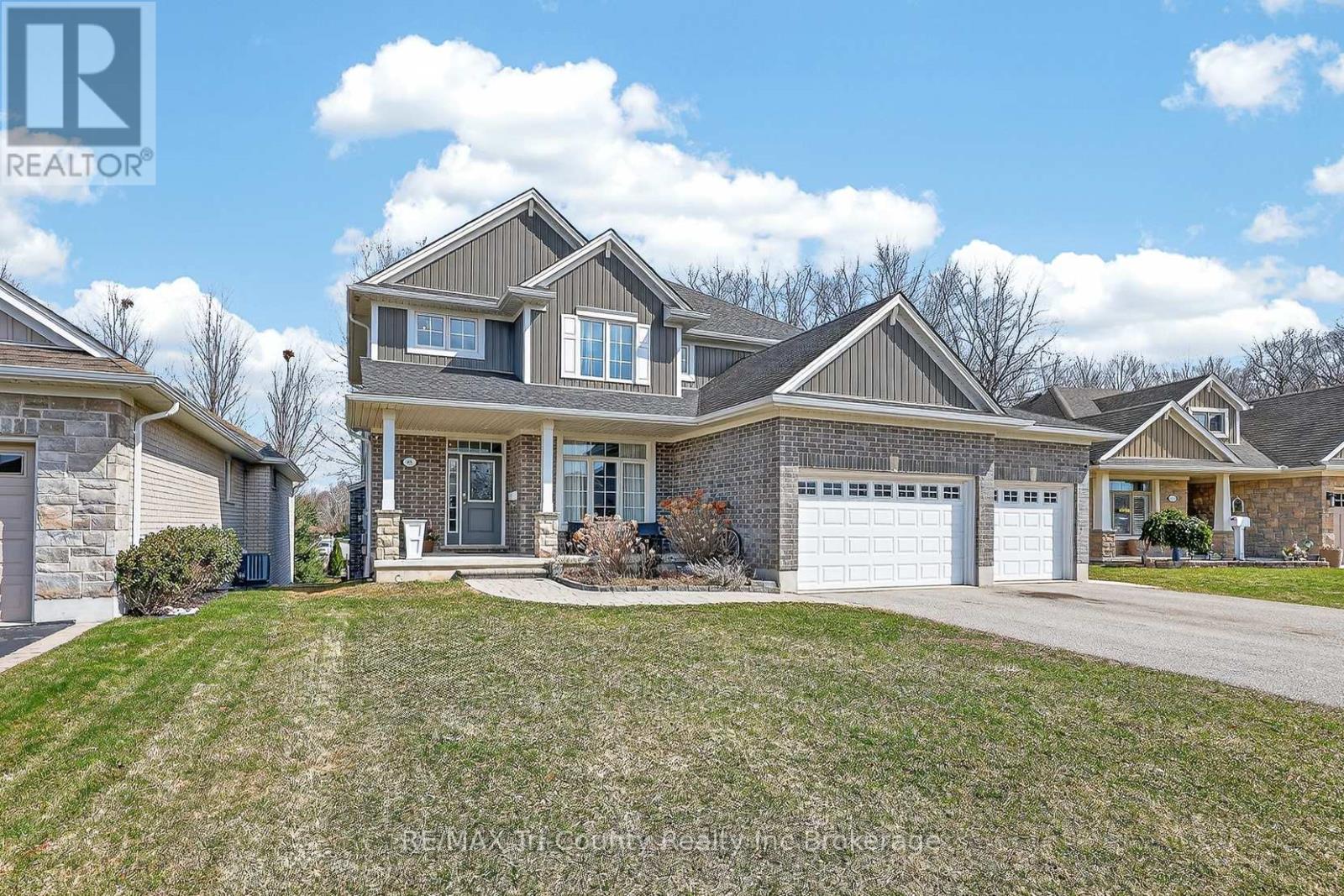 68 Colin Avenue, Tillsonburg, Ontario  N4G 0E5 - Photo 2 - X12949306