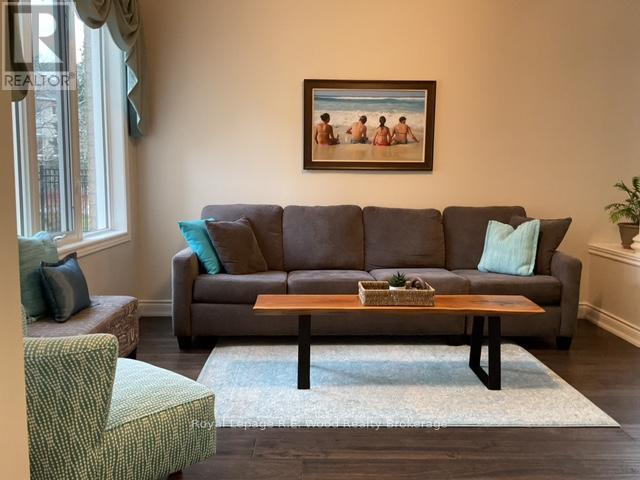 3 Lorwood Court, Richmond Hill (Oak Ridges), Ontario  L4E 3W3 - Photo 12 - N12952378